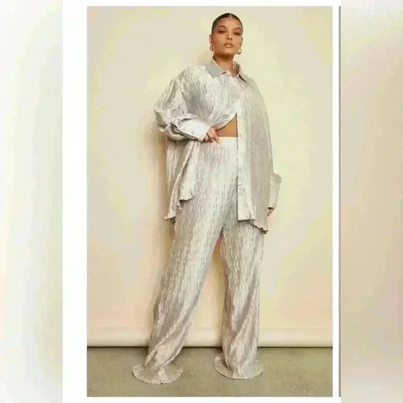 Plus Oatmeal Plisse Oversized Shirt  PLT - Picture 1 of 1